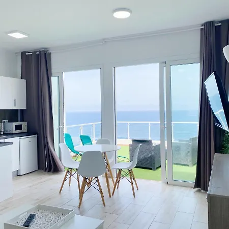 Homeforguest The Cliff House Gran Canaria With Sea Views Сasa de vacaciones