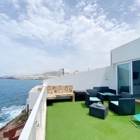 Holiday home Homeforguest The Cliff House Gran Canaria With Sea Views *
