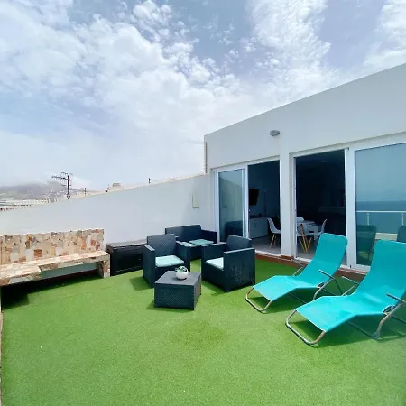 Holiday home Homeforguest The Cliff House Gran Canaria With Sea Views *